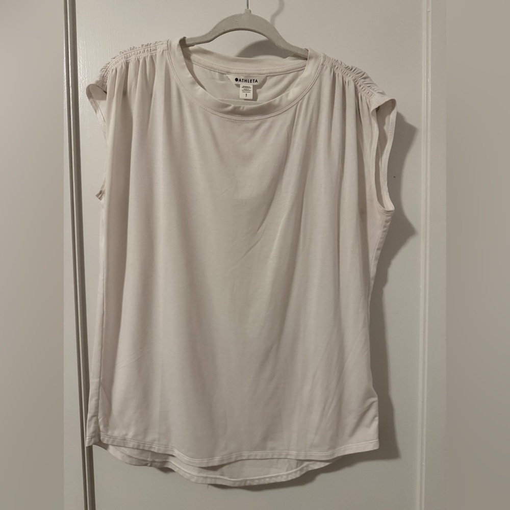 Athleta Getaway Tee in white